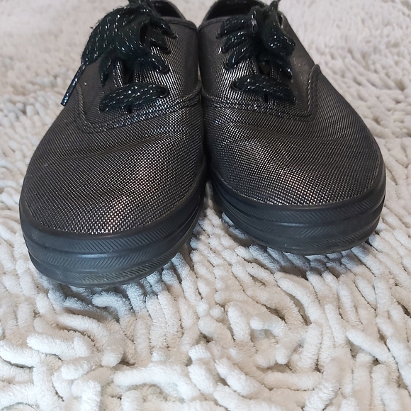 Keds silver metallic shoes- size 6.5 - Picture 7 of 8